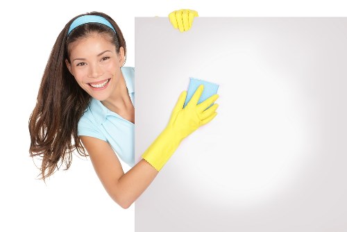 Professional deep cleaning in Chiswick for a fresh and hygienic property