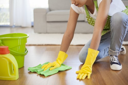 Local carpet cleaner in Chiswick preparing for a floor cleaning service